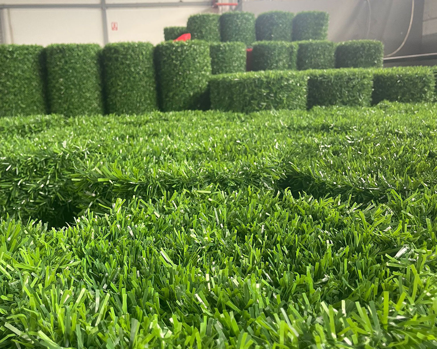 Çim Çit – Ultra Green Yeşil – Dekoratif ve UV Korumalı Bahçe Çiti